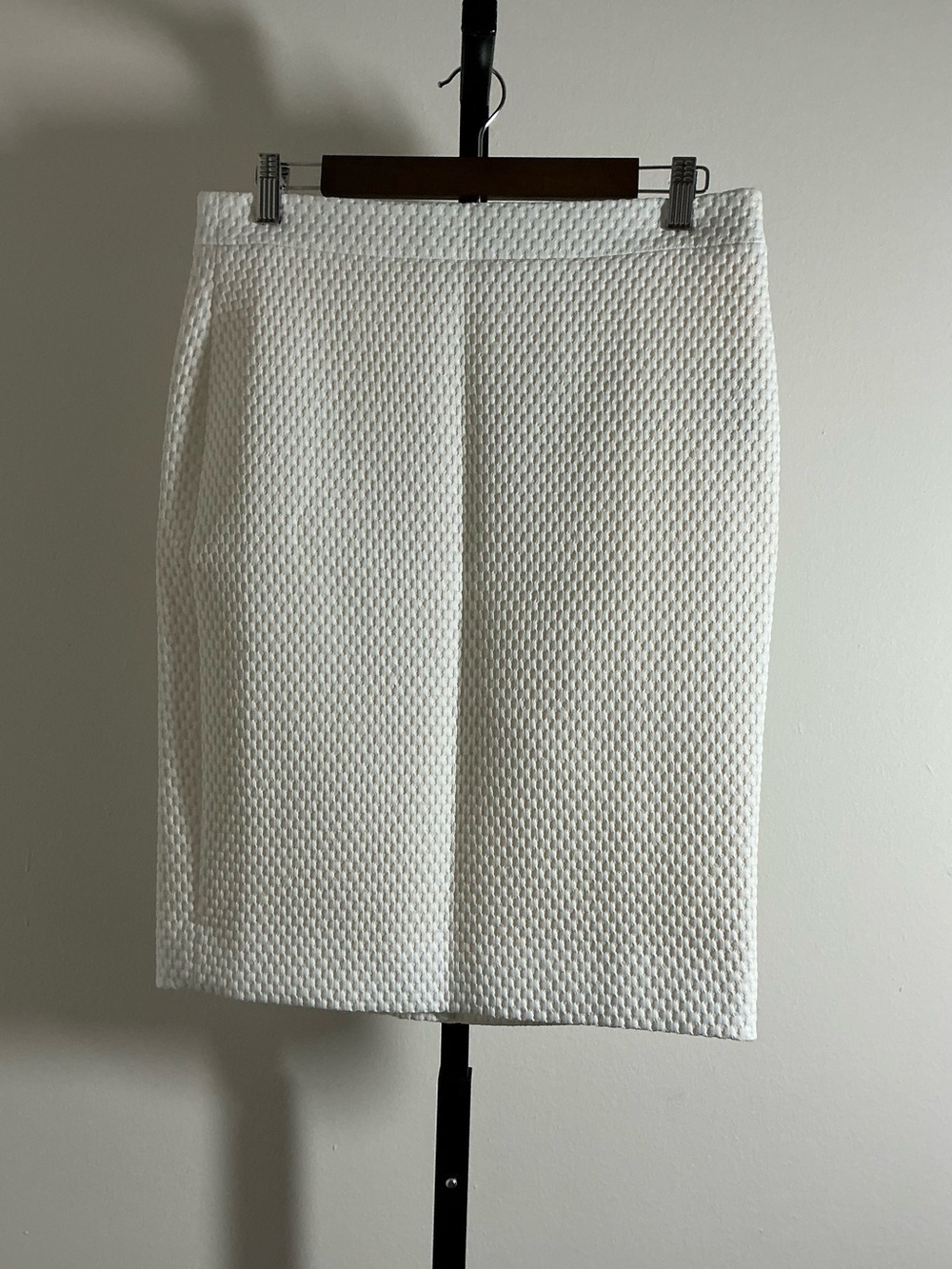 🆕 J. Crew | Ivory Textured Pencil Skirt